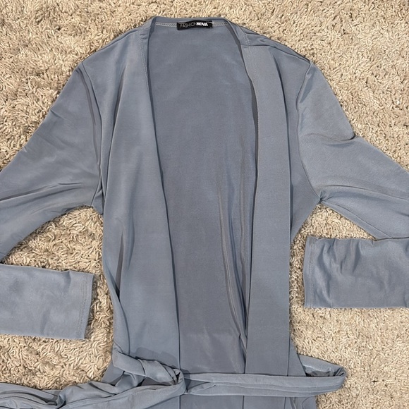 Fashion Nova Robe - Picture 2 of 4